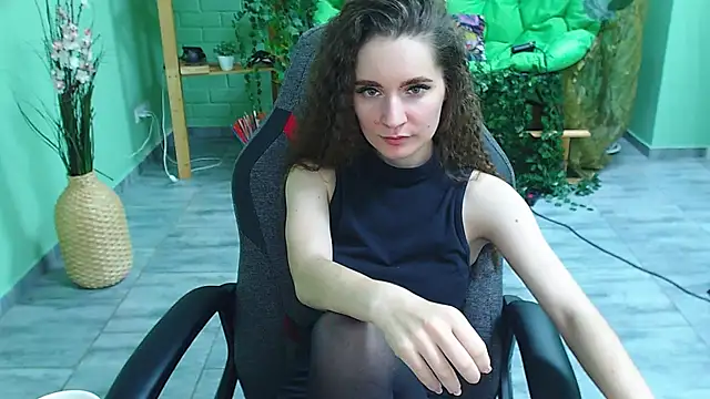 Snapshot of Miss_Barbara_ chatting on January 28, 9:50 pm Miss Barbara online show from January 28, 9:50 pm