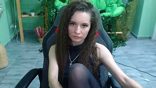 Snapshot of Miss_Barbara_ chatting on February 8, 2:04 am Miss Barbara online show from February 8, 2:04 am