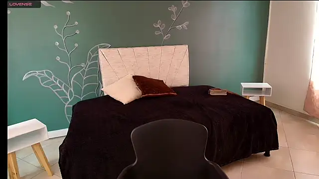 Snapshot of MariamCute_ chatting on December 23, 7:41 pm MariamCute online show from December 23, 7:41 pm