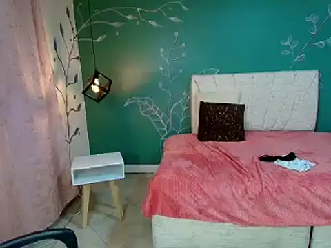 Snapshot of MariamCute_ chatting on February 14, 5:51 am MariamCute online show from February 14, 5:51 am