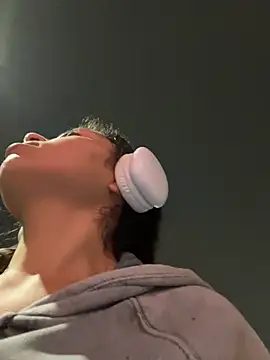 Nathcurly  online show from March 12, 5:46 am