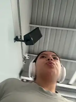 Nathcurly  online show from April 21, 8:44 pm