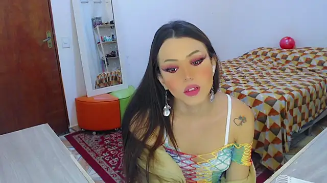 Sophie Fantasys online show from May 21, 12:50 am