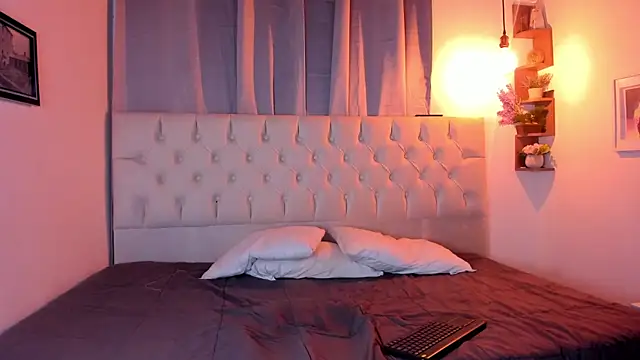 Snapshot of catalina_llanos chatting on February 5, 5:20 pm catalina llanos online show from February 5, 5:20 pm