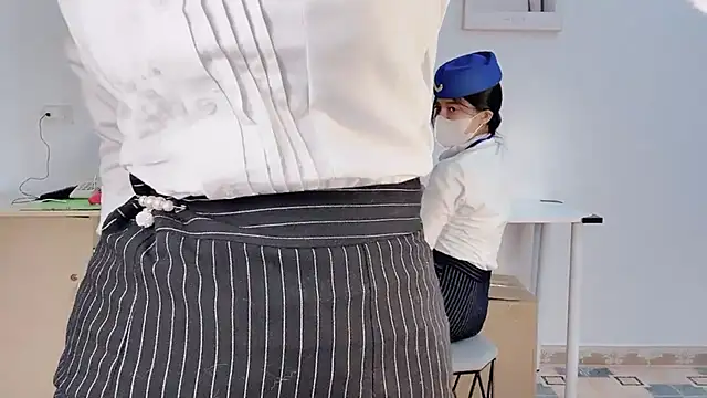 Mono-Stewardesss online show from January 8, 2:41 pm