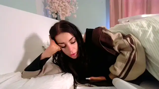 Snapshot of josiexcx chatting on November 18, 1:04 pm josiexcx online show from November 18, 1:04 pm