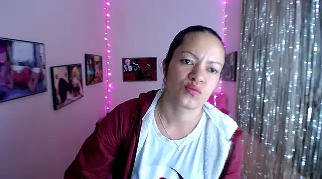 Cristal w online show from February 26, 7:05 pm