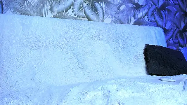 Snapshot of sweeeet_poison chatting on November 8, 4:01 am sweeeet poison online show from November 8, 4:01 am