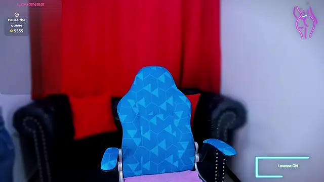 Lila Pinky online show from September 15, 12:27 pm