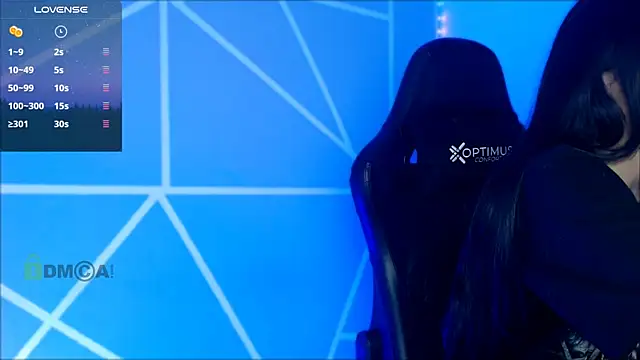 lilylouisee online show from December 4, 9:57 pm