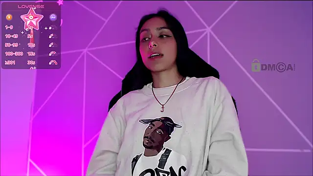 lilylouisee online show from October 11, 3:39 am