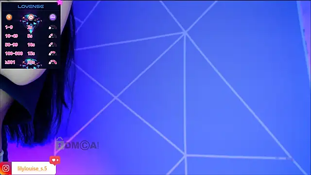 lilylouisee online show from February 10, 5:50 pm