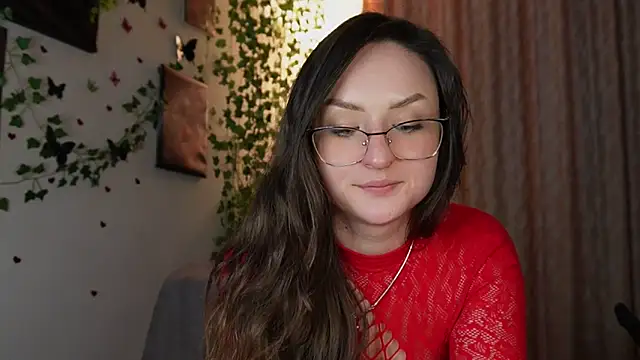 NaughtYHomemadE online show from February 21, 7:21 pm