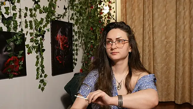 NaughtYHomemadE online show from October 25, 5:19 pm