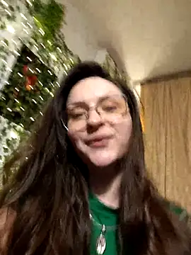 NaughtYHomemadE online show from April 22, 4:48 am