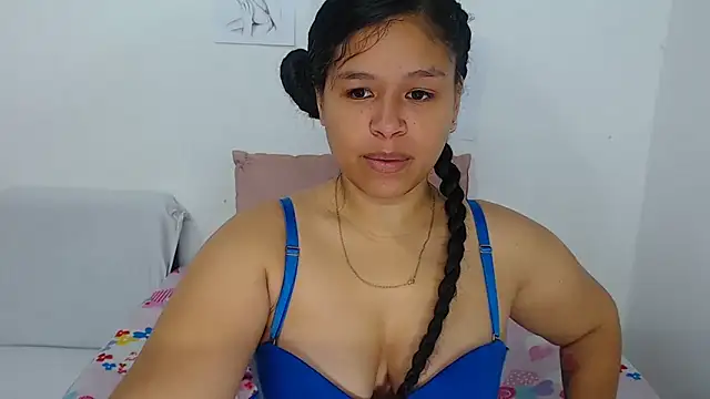 Hazel donna online show from May 26, 3:46 am
