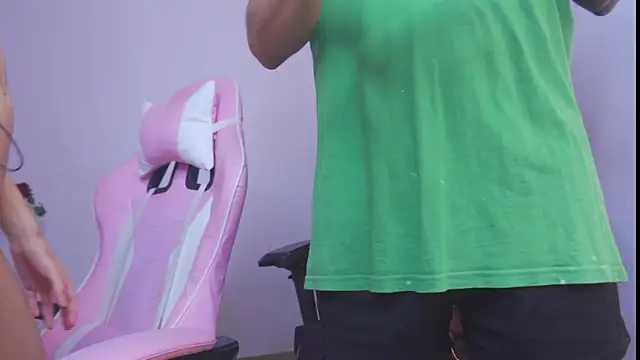 Snapshot of Stryxcy chatting on January 11, 1:16 am Stryxcy online show from January 11, 1:16 am