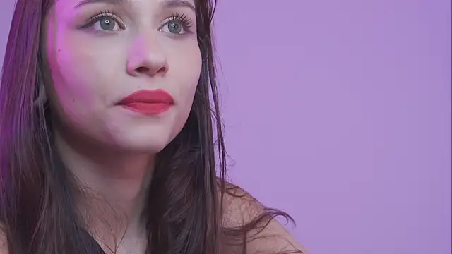 Snapshot of Stryxcy chatting on February 8, 6:01 am Stryxcy online show from February 8, 6:01 am