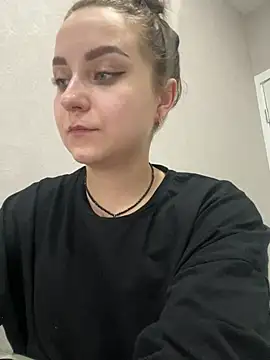 ellie ssexy online show from February 22, 9:15 pm