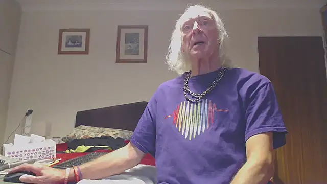 WaverlyKernow online show from November 3, 1:45 pm