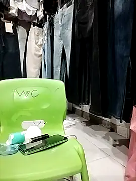 Snapshot of _Vitamin_Sex_ chatting on December 1, 4:06 am Vitamin Sex online show from December 1, 4:06 am