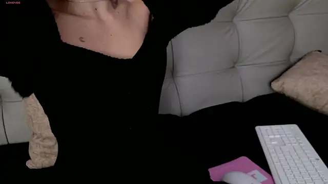 Snapshot of were-Naughty chatting on January 31, 4:59 pm were-Naughty online show from January 31, 4:59 pm