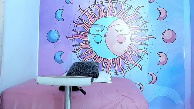 luna hoott online show from July 19, 12:53 pm