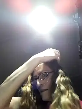 Snapshot of beelzebubblesxo chatting on September 23, 12:52 pm beelzebubblesxo online show from September 23, 12:52 pm