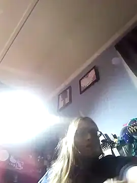 Snapshot of beelzebubblesxo chatting on October 9, 10:30 pm beelzebubblesxo online show from October 9, 10:30 pm