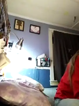 Snapshot of beelzebubblesxo chatting on October 16, 5:41 am beelzebubblesxo online show from October 16, 5:41 am