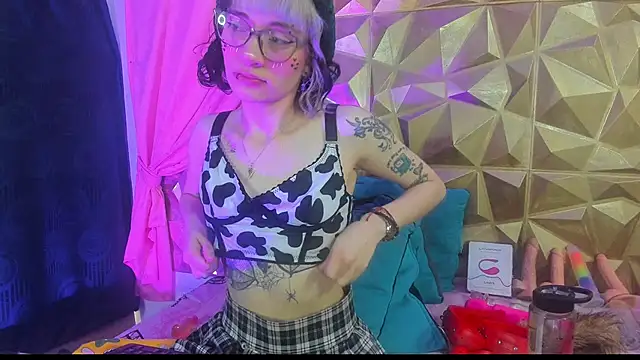 neeko princes online show from December 21, 12:27 pm