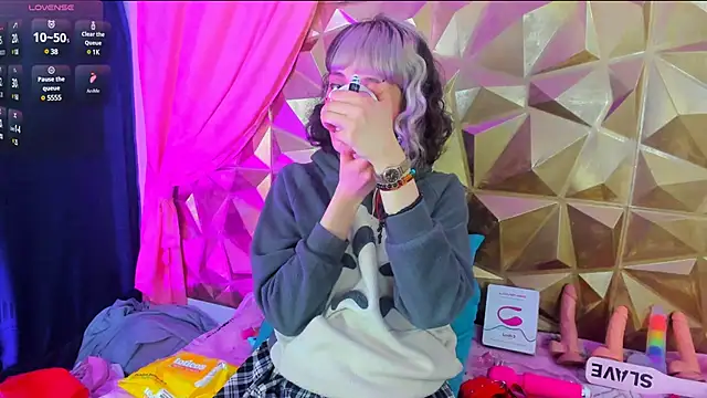 neeko princes online show from February 24, 3:20 pm