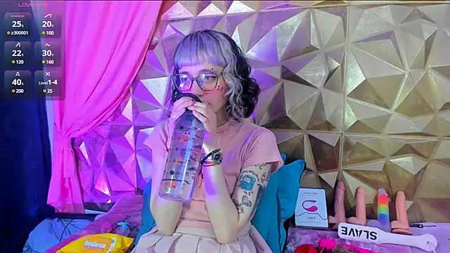 neeko princes online show from March 10, 3:20 pm