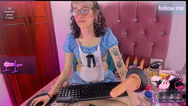 neeko princes online show from October 9, 12:36 pm