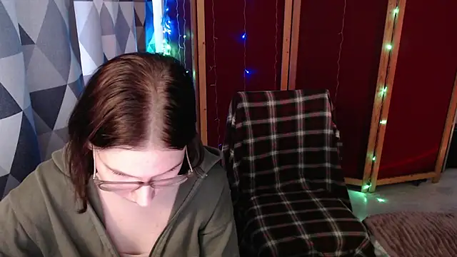 Emma and Tyller online show from December 12, 8:36 am