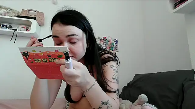 chunliklk online show from September 18, 4:31 pm