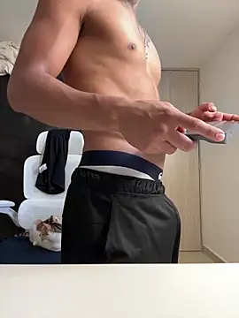 Snapshot of sendfer chatting on September 10, 7:47 pm sendfer online show from September 10, 7:47 pm