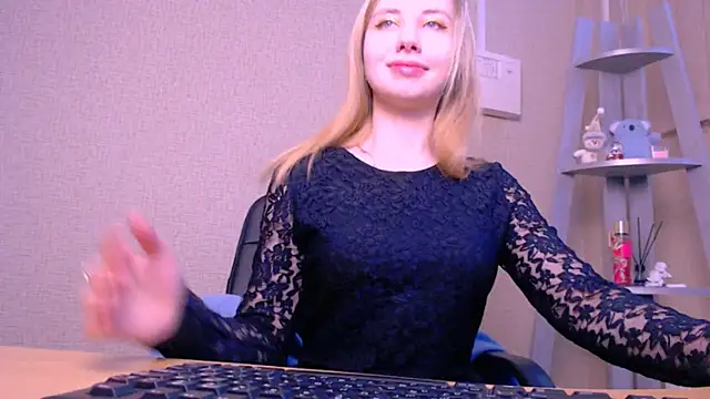 AliceFire  online show from February 27, 8:28 am