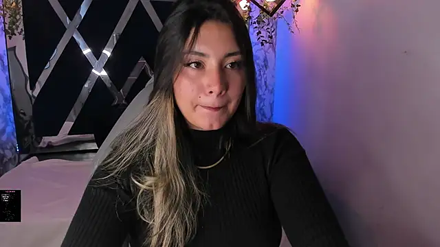 Snapshot of Lia_14_ chatting on January 4, 11:43 am Lia 14  online show from January 4, 11:43 am