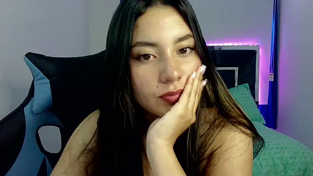 Snapshot of Lia_14_ chatting on March 5, 6:23 pm Lia 14  online show from March 5, 6:23 pm