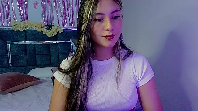 Snapshot of Lia_14_ chatting on September 25, 10:24 pm Lia 14  online show from September 25, 10:24 pm