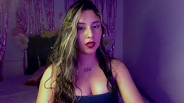 Snapshot of Lia_14_ chatting on October 11, 12:32 am Lia 14  online show from October 11, 12:32 am