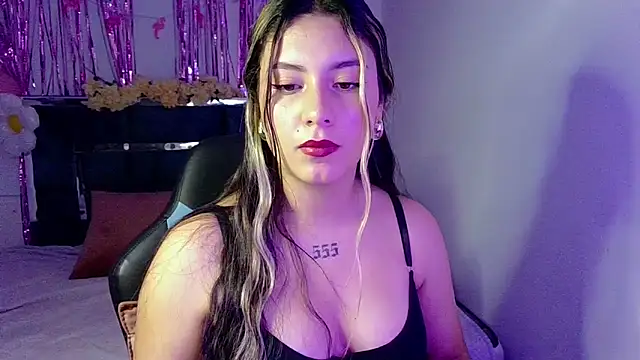 Snapshot of Lia_14_ chatting on October 13, 11:16 pm Lia 14  online show from October 13, 11:16 pm