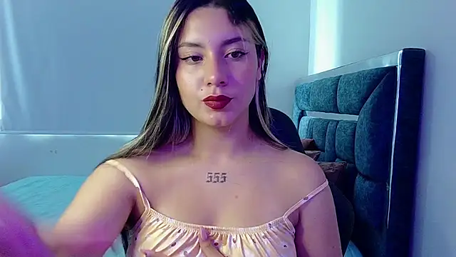 Snapshot of Lia_14_ chatting on October 19, 2:50 pm Lia 14  online show from October 19, 2:50 pm