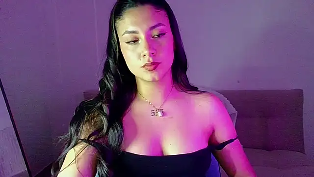 Snapshot of Lia_14_ chatting on June 12, 11:46 pm Lia 14 online show from June 12, 11:46 pm