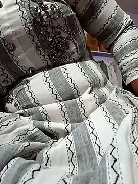 Hotmohni online show from February 9, 11:47 am