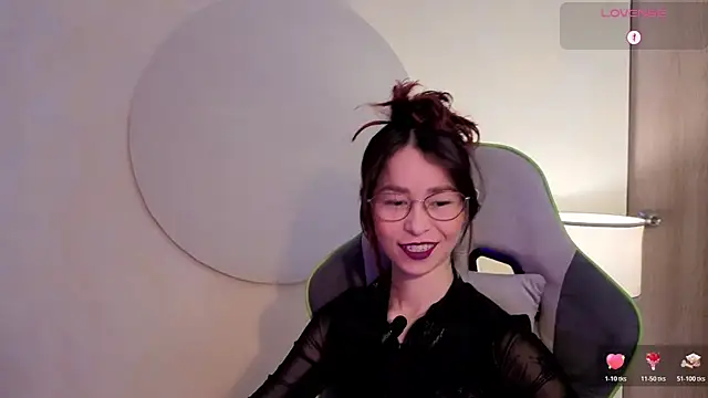 Snapshot of rosse_98_ chatting on June 29, 2:50 pm rosse 98 online show from June 29, 2:50 pm