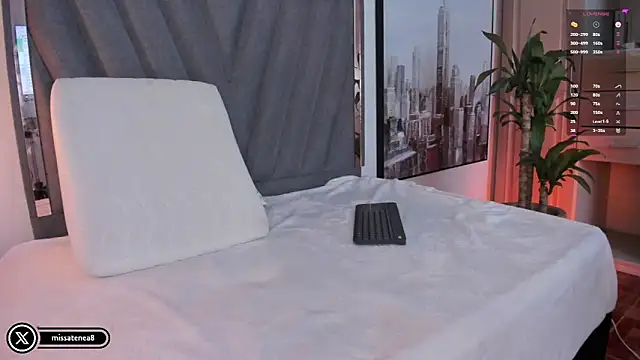 missatenea online show from January 26, 3:58 pm