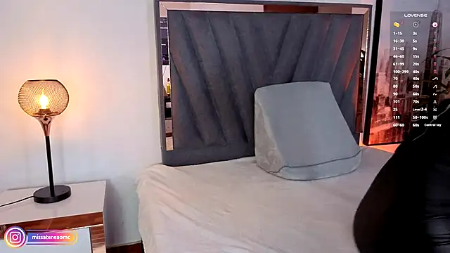 missatenea online show from September 11, 2:06 pm