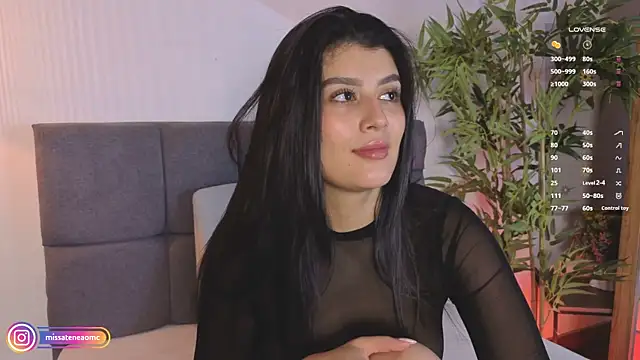 missatenea online show from November 19, 1:55 pm